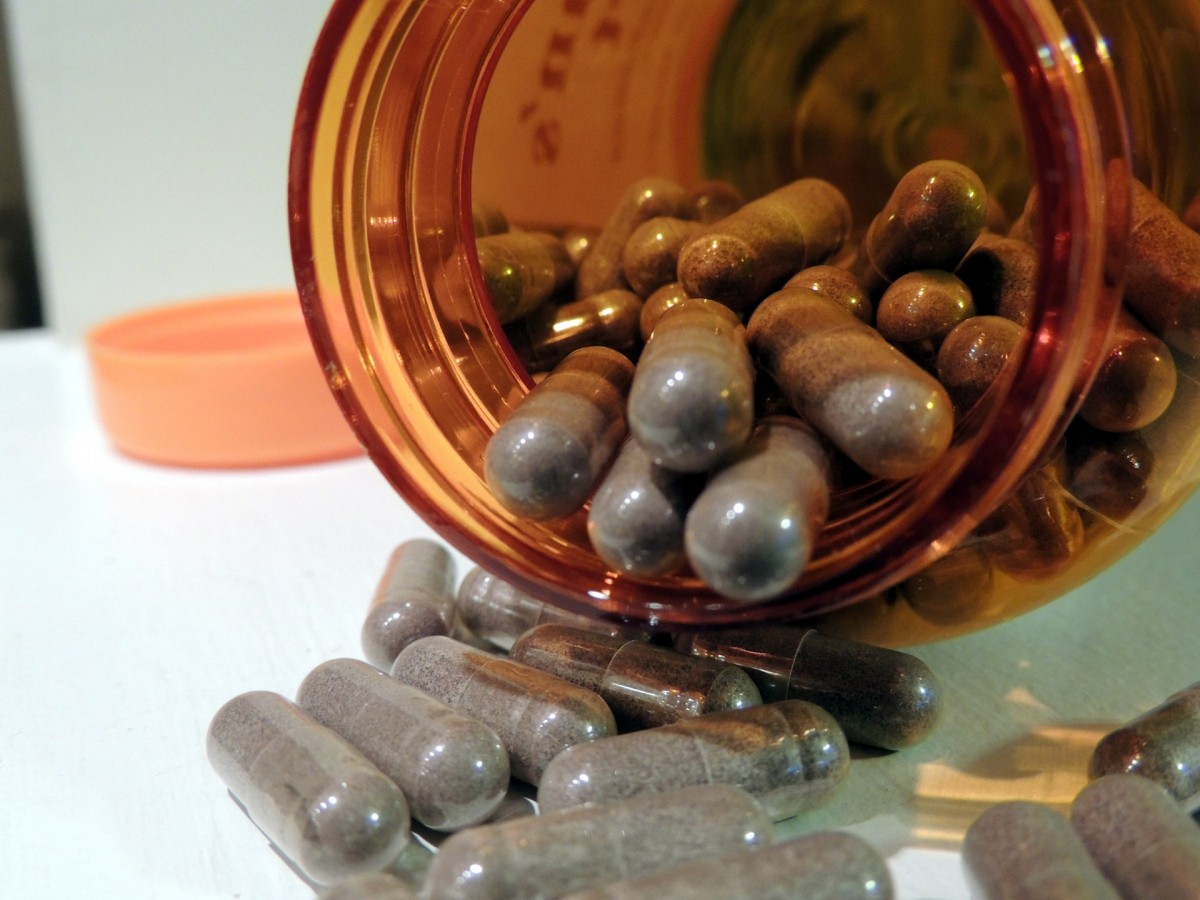food produce macro bottle medicine material capsule vitamin herbal supplement pill gun accessory